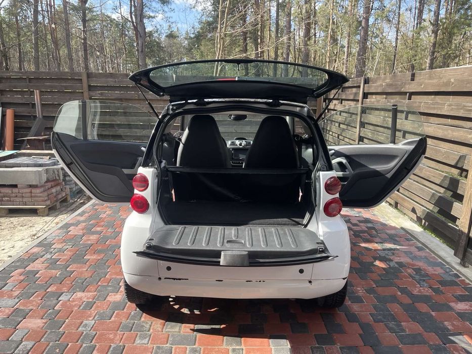 Продам свій суперкар Smart Fortwo 2008 року
