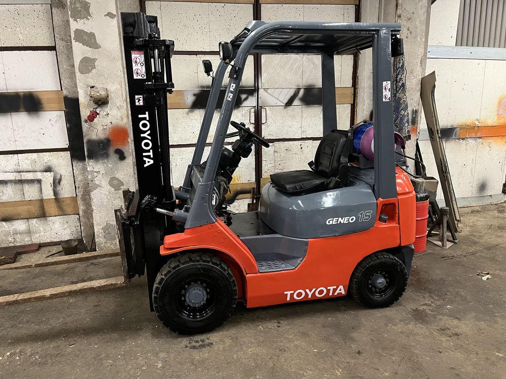 Wózek widłowy toyota7 fg15 uszkodzone sprzegło