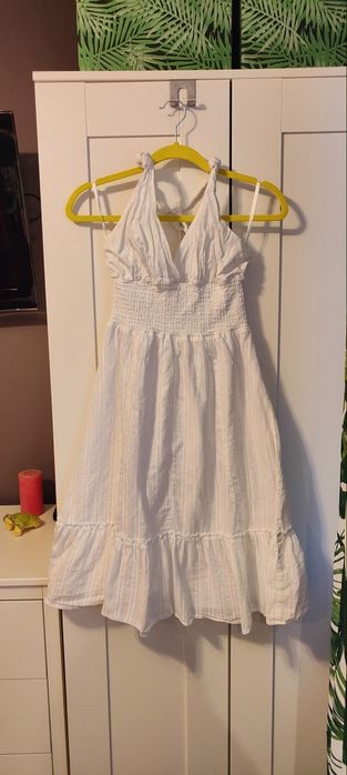 Sukienka Reserved biała r. 38