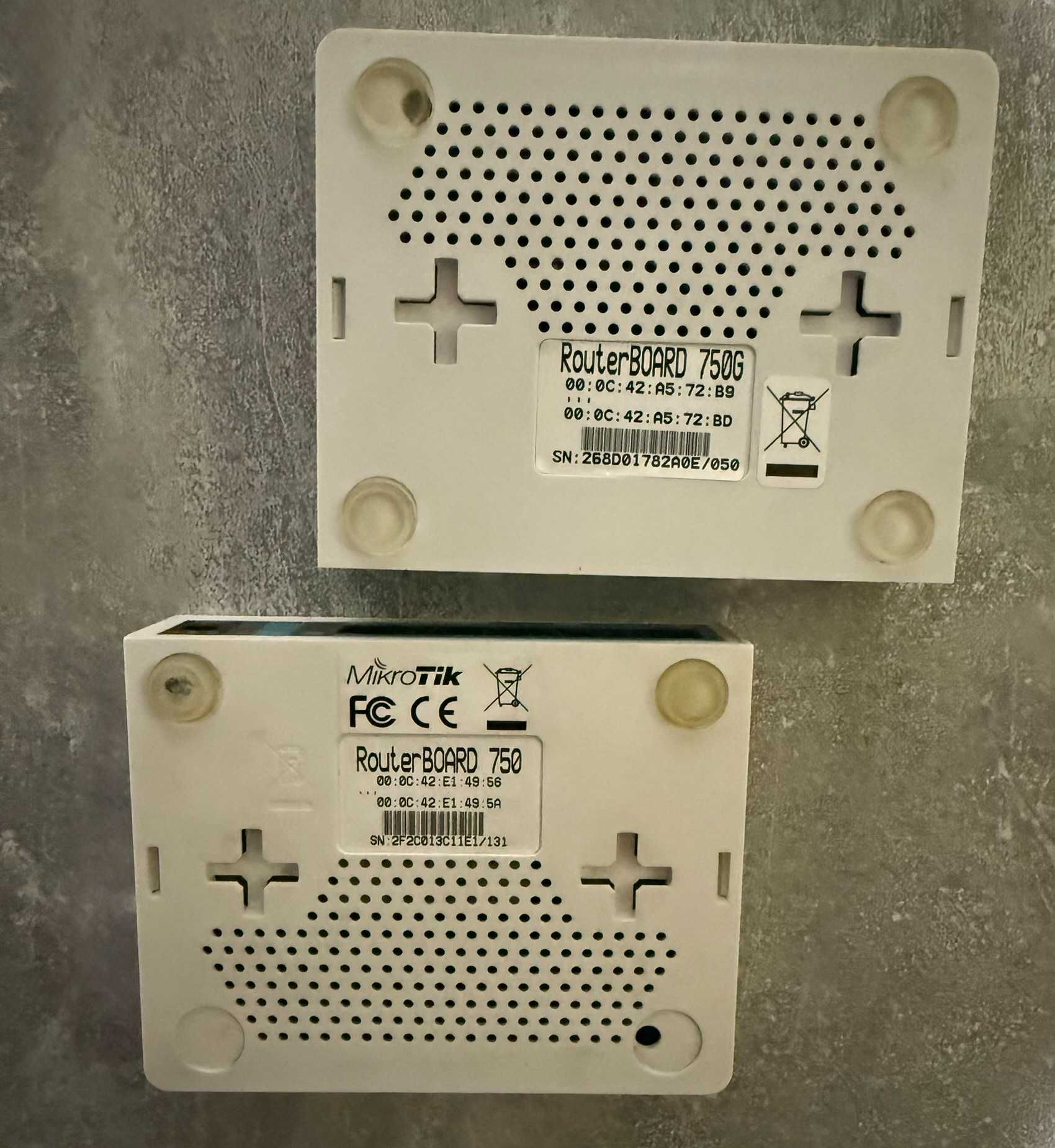 MikroTik RouterBoard 750 2 SZTUKI