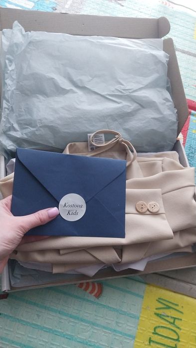 Дитячий костюм Новий в подарунковий упаковці!