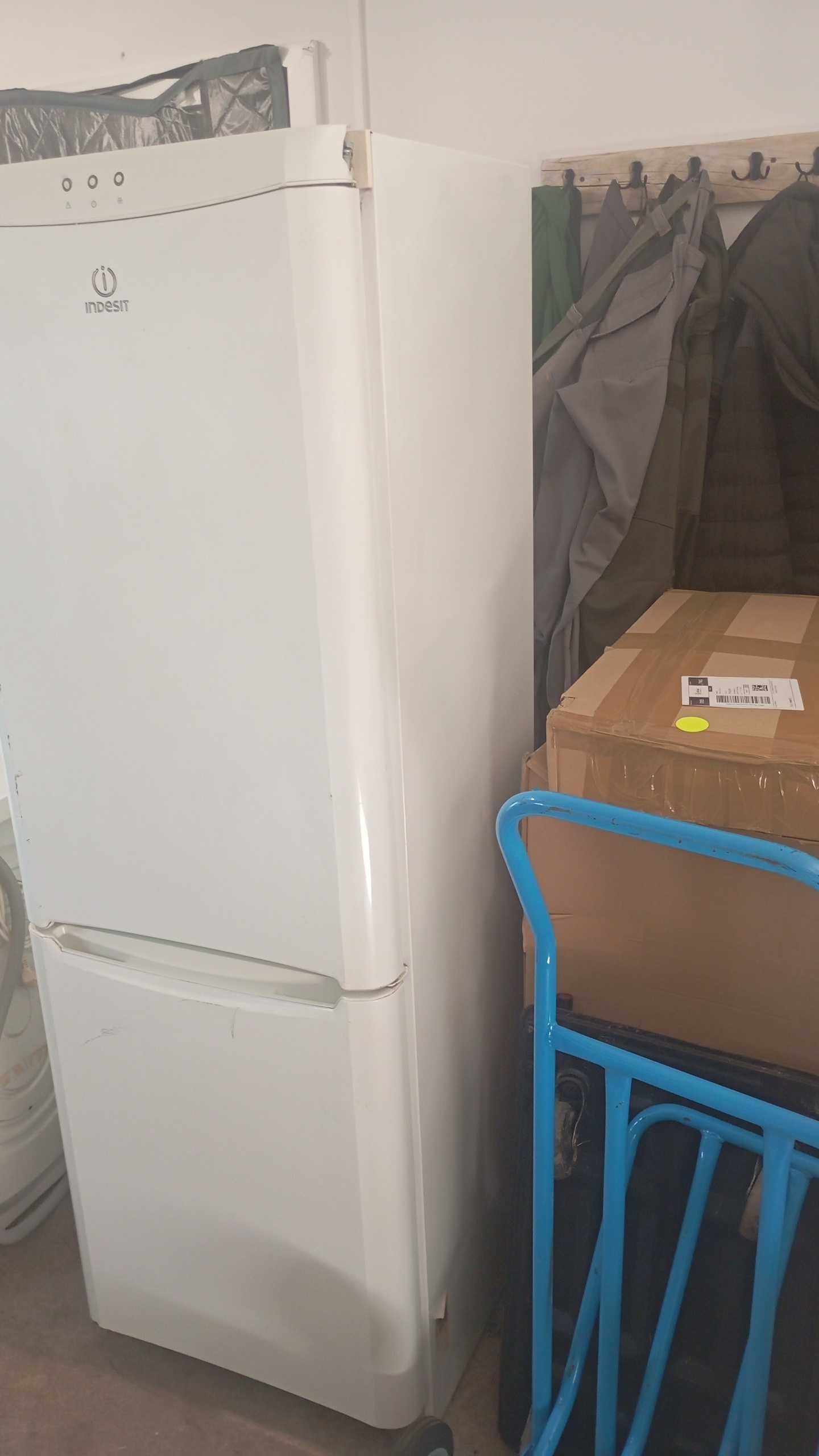 Sprawna Lodówka Indesit