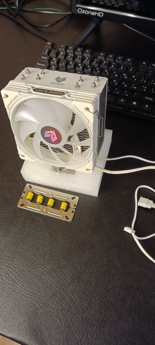 Кулер охлаждения / башня охлаждения / Белый RGB стоял на AM4