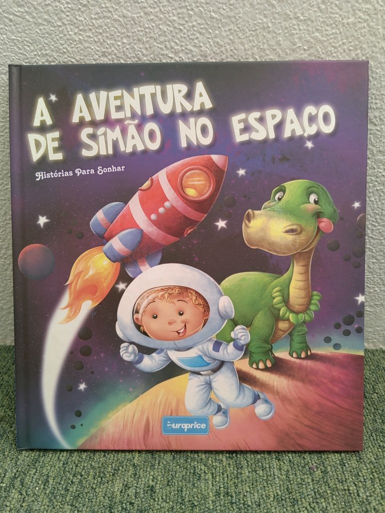 Livro "A Aventura de Simão no espaço"