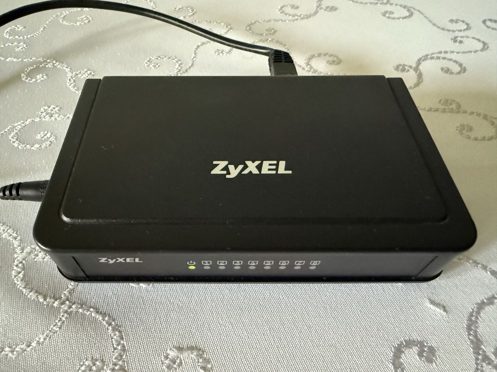 Switch ZyXEL ES-108E Przełącznik Sieciowy 8-Portowy Rozdzielacz