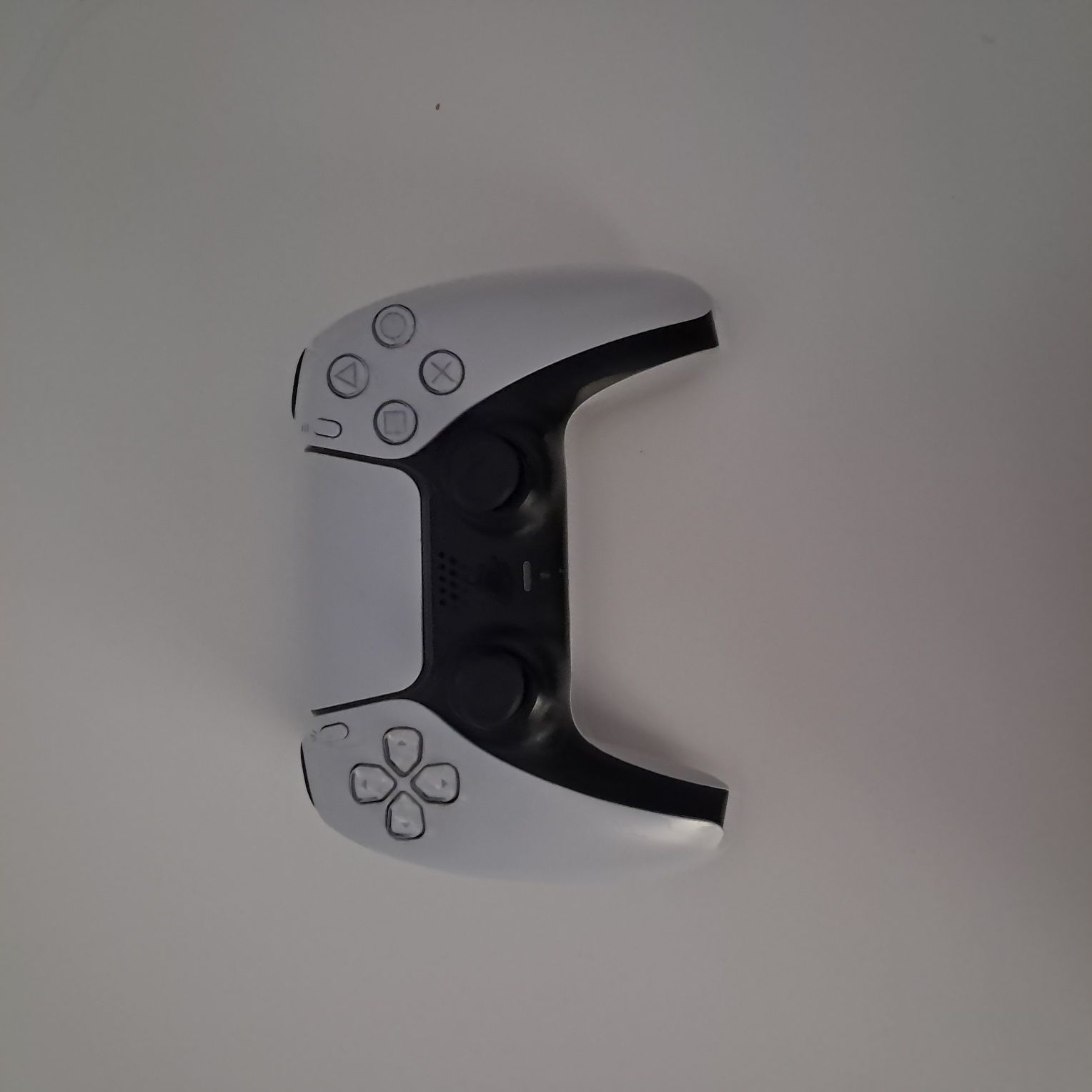 PlayStation 5 Standard Edition 825GB com Comando