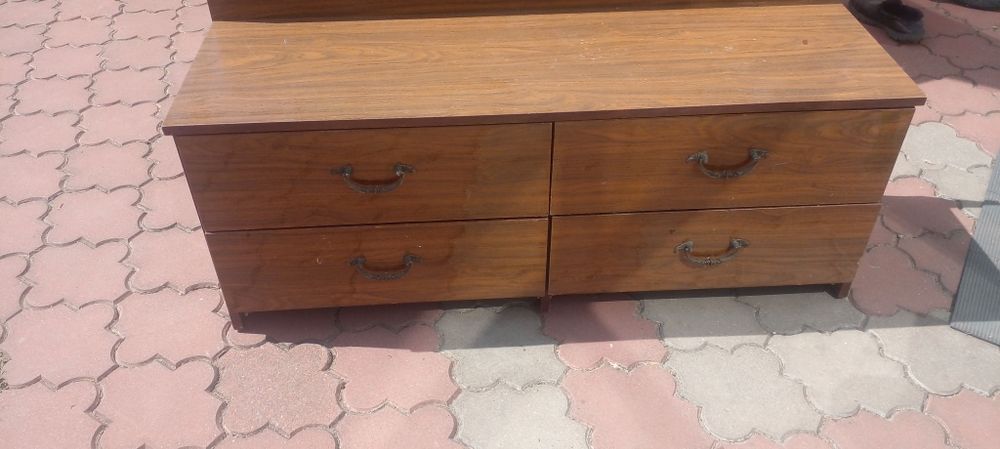 Продам   кровать, тріляж