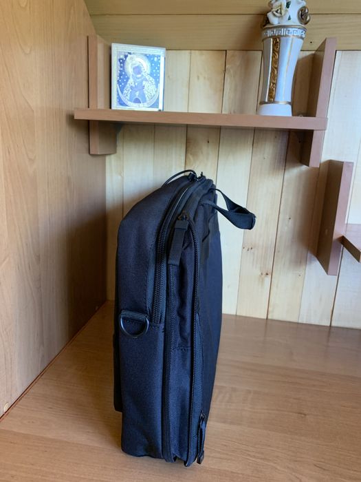 Сумка фірми”hp”чорна для ноутбука 15.6 дюймів роз. 41*30*8 см