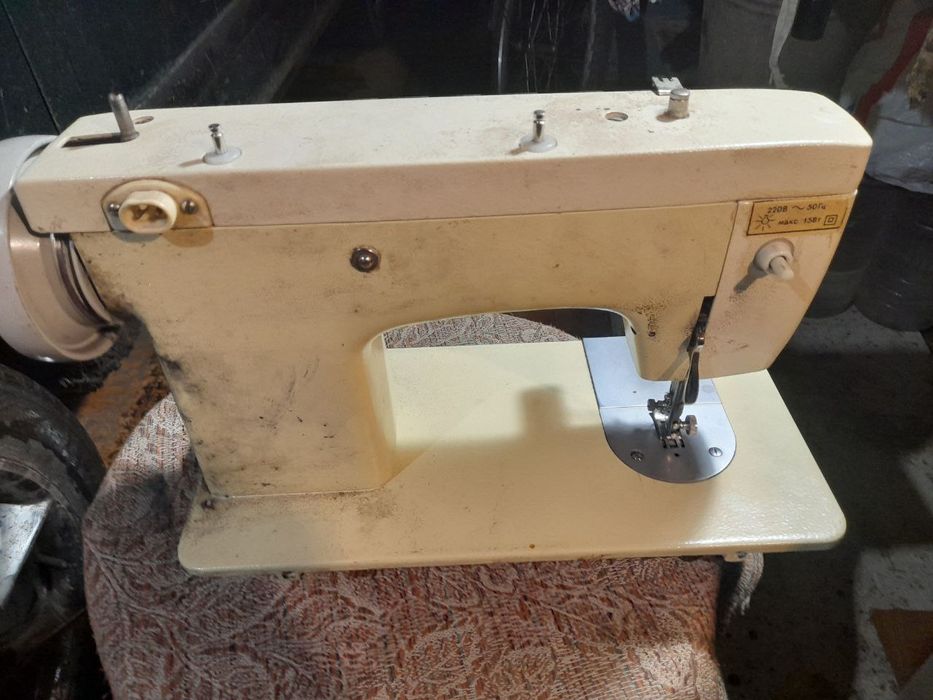 Швейная машинка "Чайка"