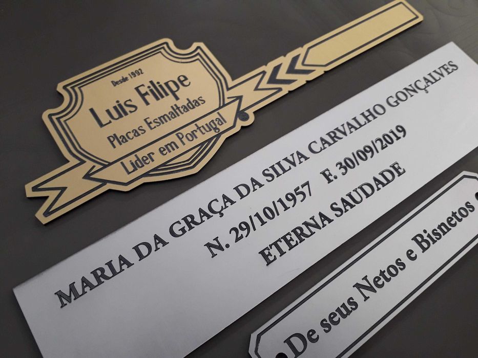 LÁPIDES - ESMALTES - FOTOCERÂMICAS PARA CAMPAS E JAZIGOS