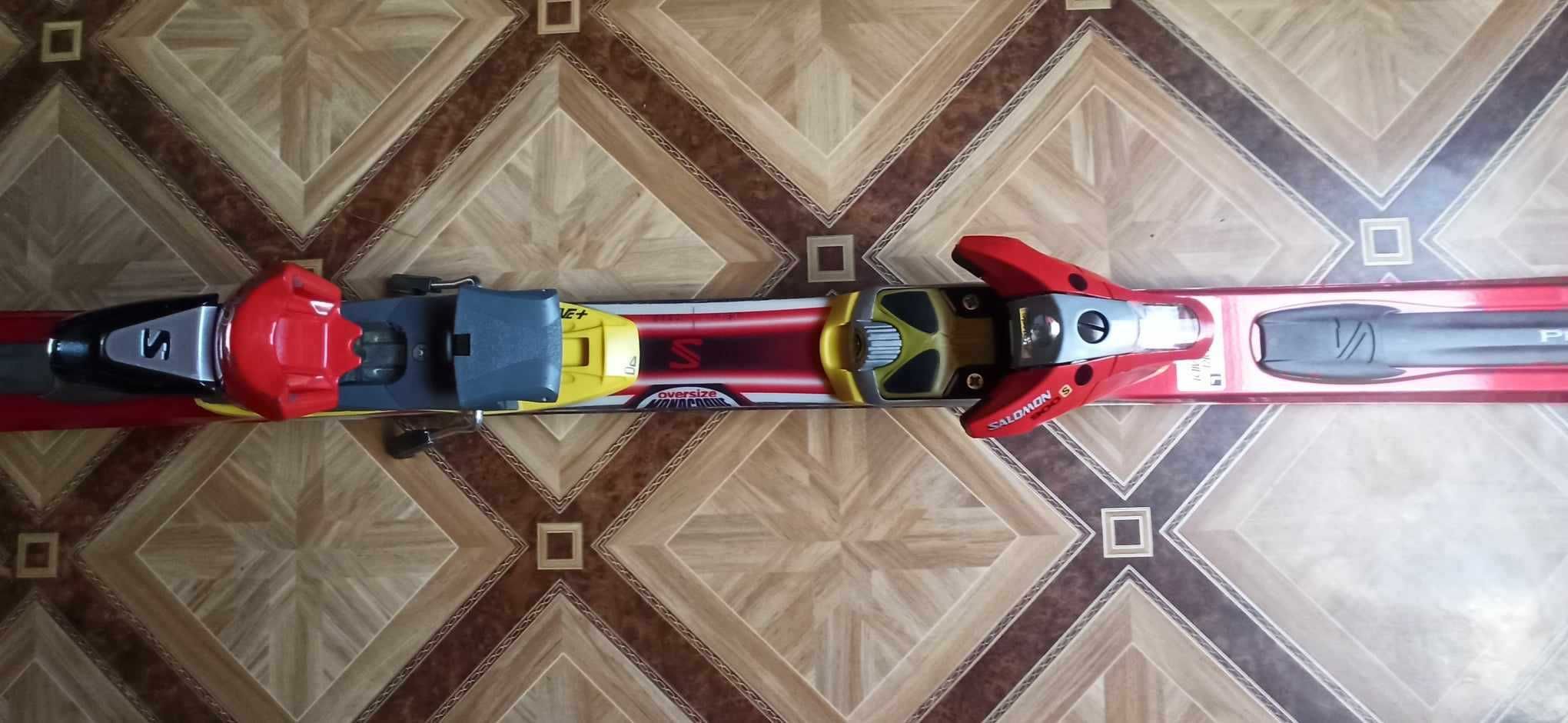 Narty skiturowe na stok