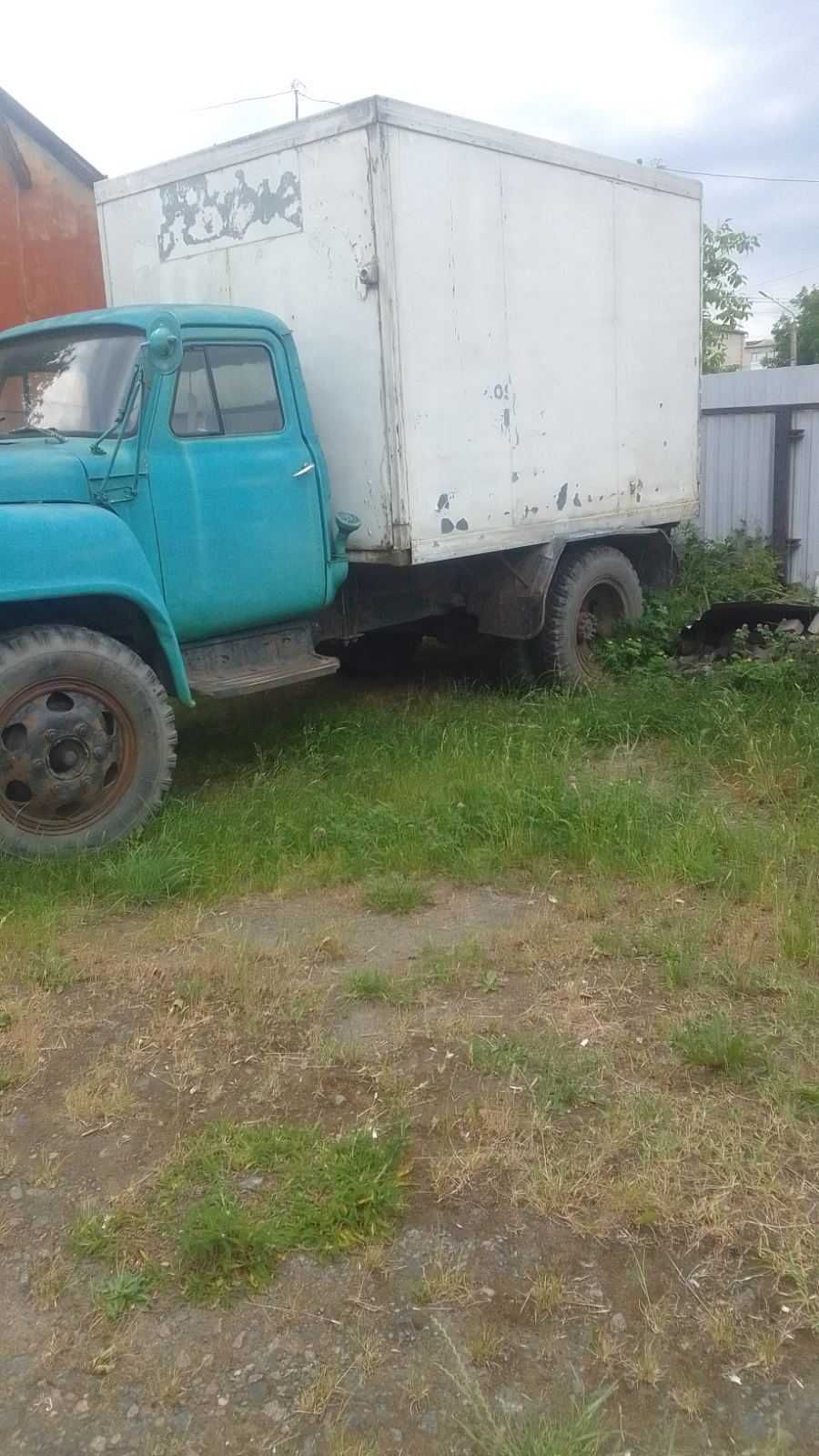 газон   ГАЗ - 52