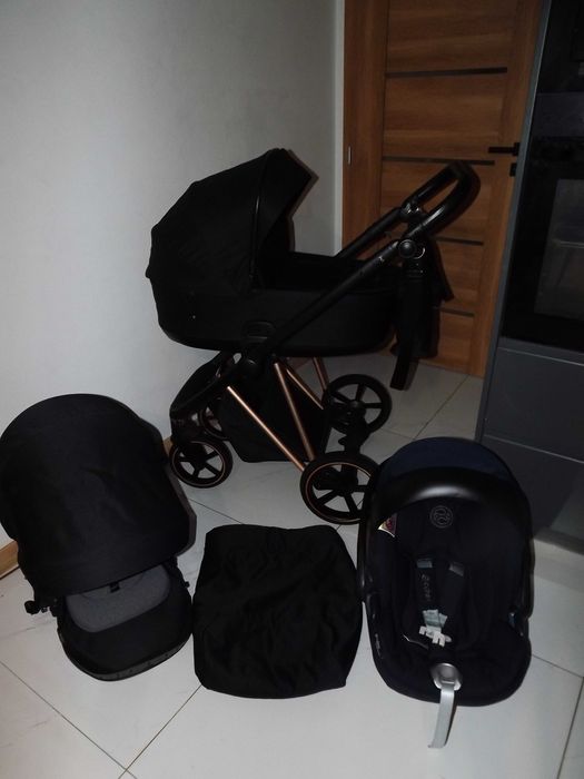 Roan ivi 2.0 Raven czarny fotelik cybex cloud z Obrotowy 360