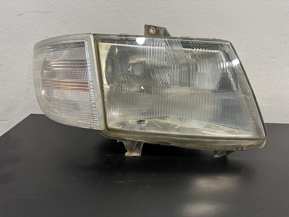 Farol e pisca direito mercedes vito w638