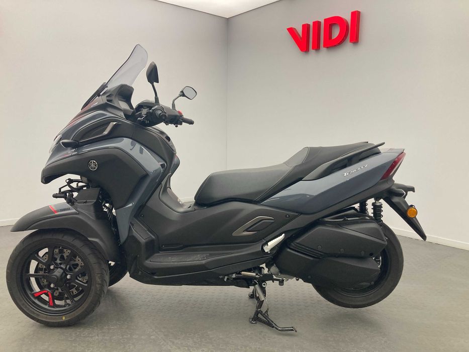 Максіскутер Yamaha Tricity 300