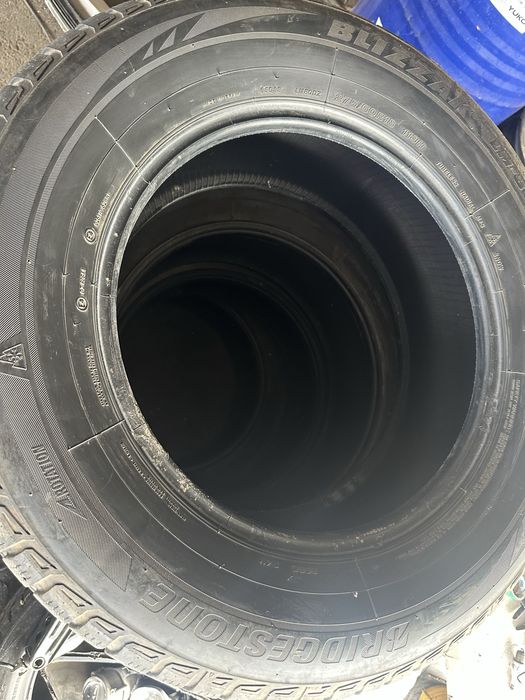 ПРОДАМ ШИНИ BRIDGESTONE 275/60\R18+ диски в наявнсоті. Скати-диски.