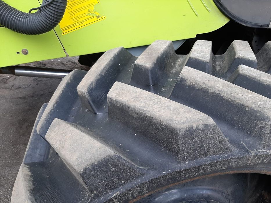 Kombajn Claas Lexion 560 heder V660 lub V750