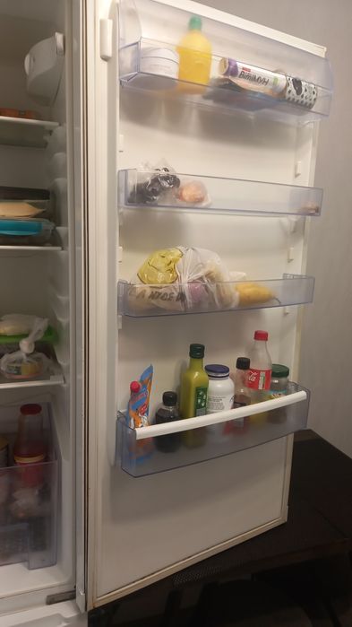 Холодильник Zanussi