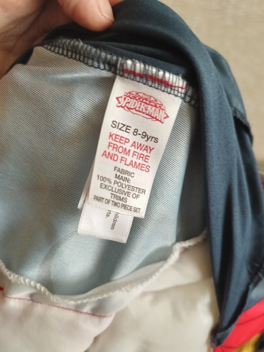 Новорічний костюм людина-павук