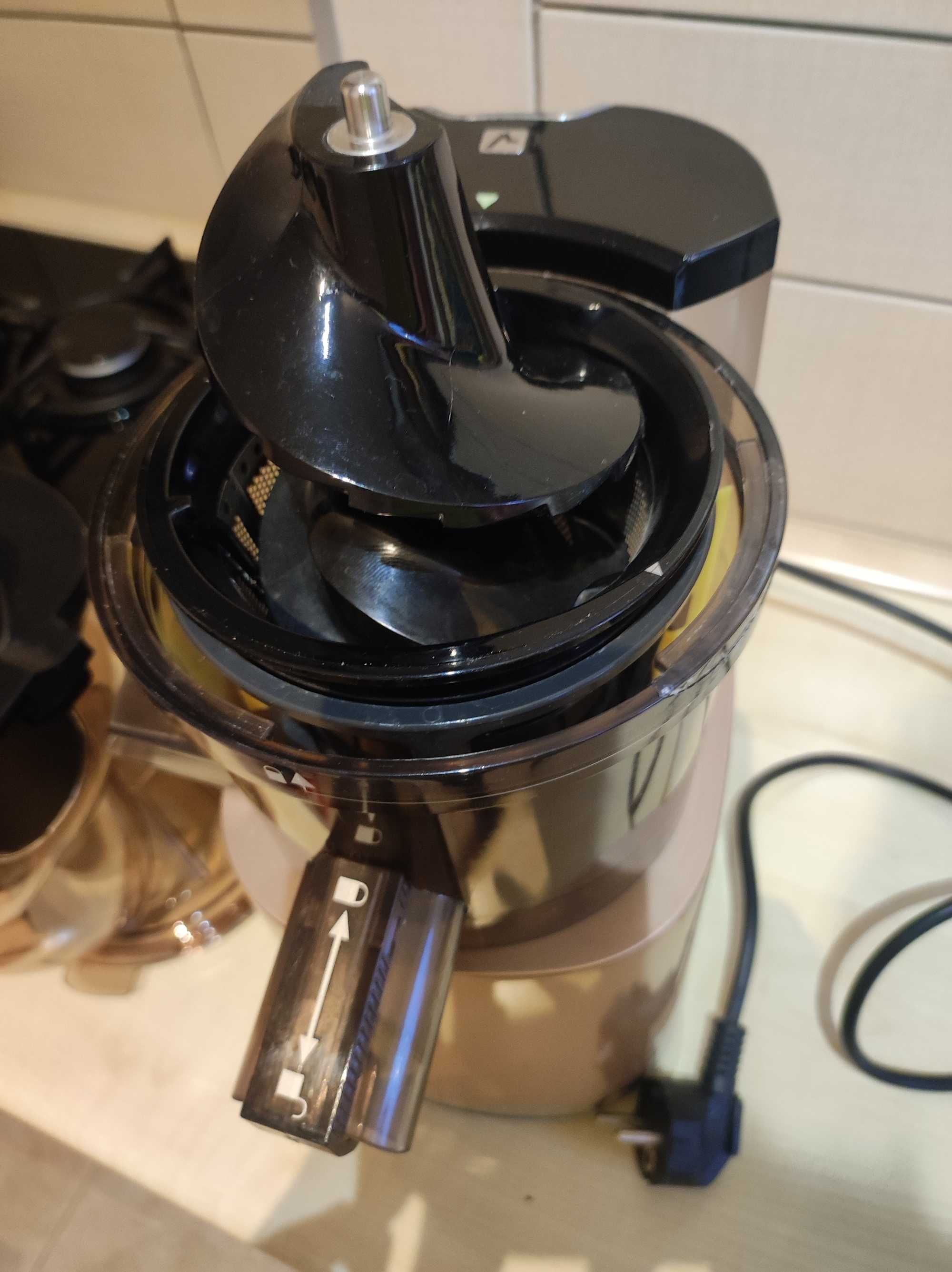 Wyciskarka wolnoobrotowa Botti healty line 250w