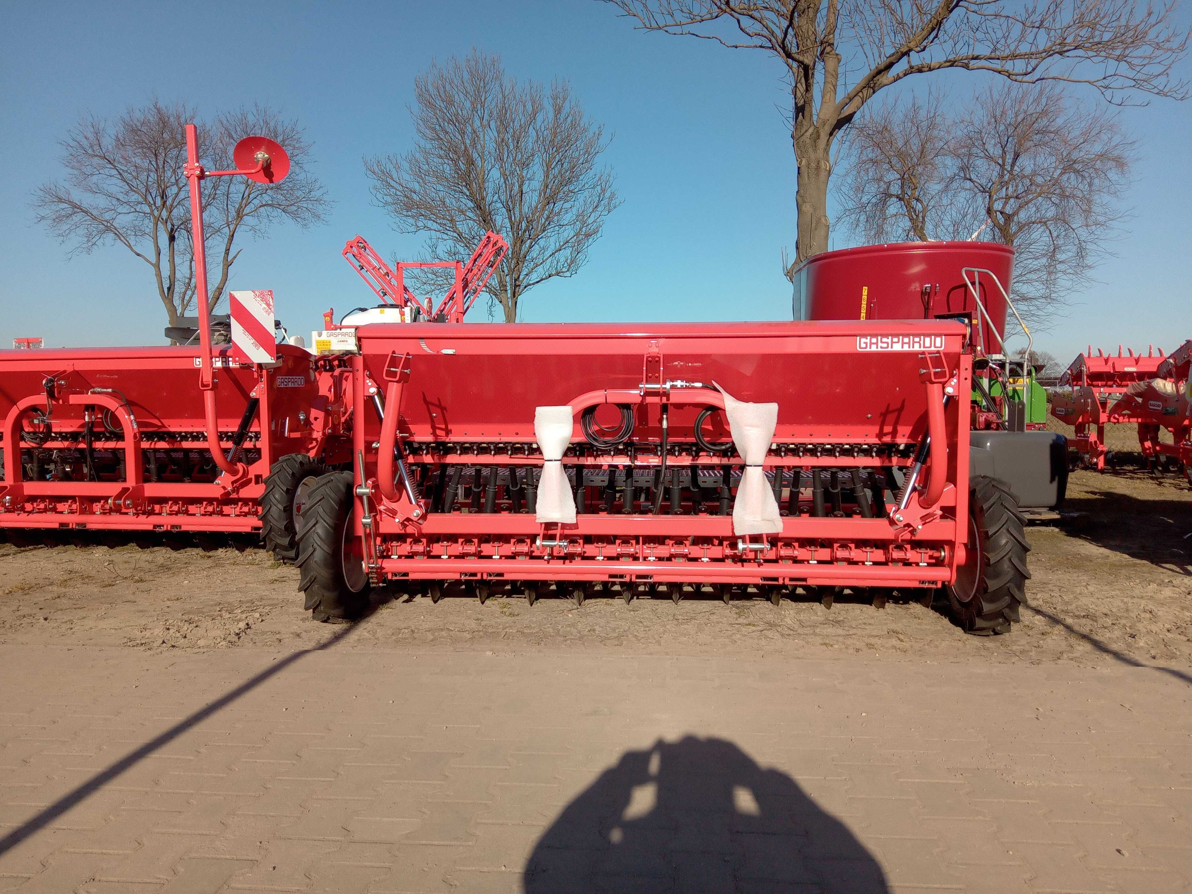 Siewnik zbożowy talerzowy NINA 300 25R Maschio Gaspardo Od ręki