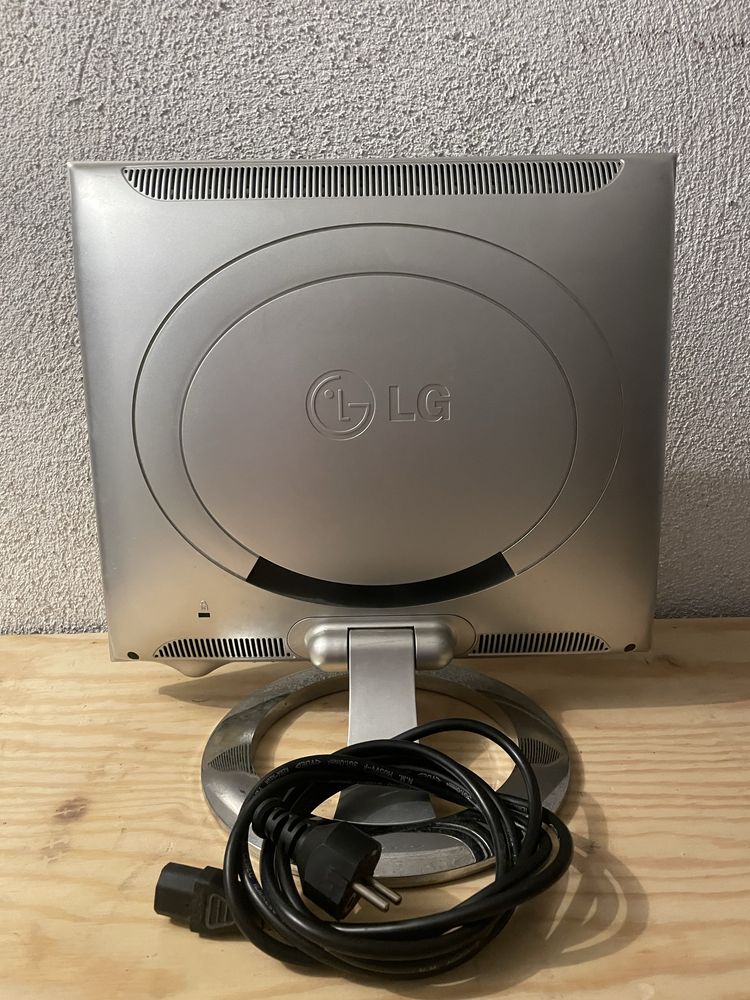 Monitor LG Flatron 17