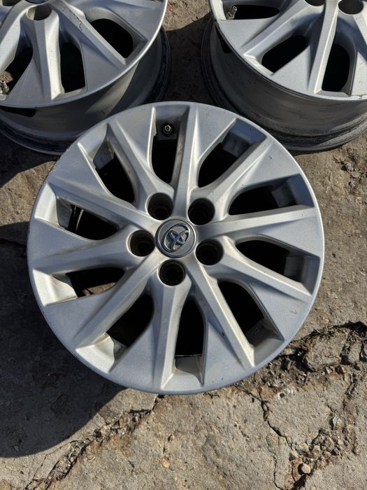 Диск Toyota Prius 30 R15 5x100. Поштучно.