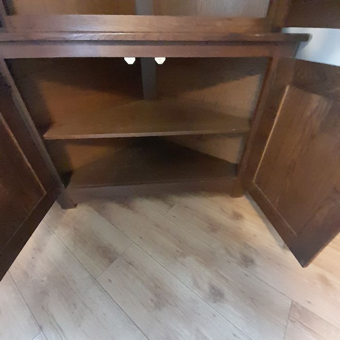 Komoda dębowa narożna.