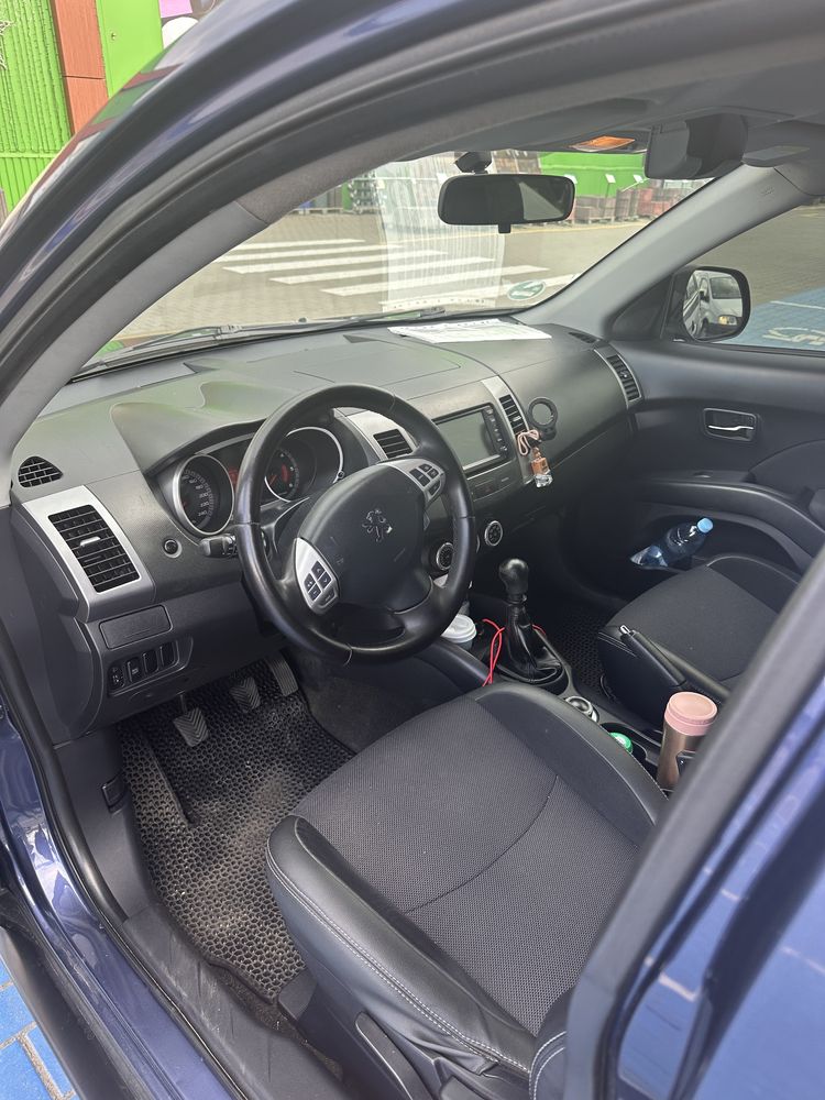 Peugeot 4007 2.2 дизель