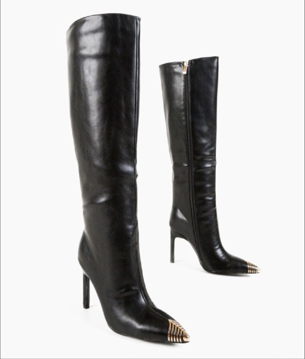 Сапоги высокие с золотым  носочком под  Christian Louboutin