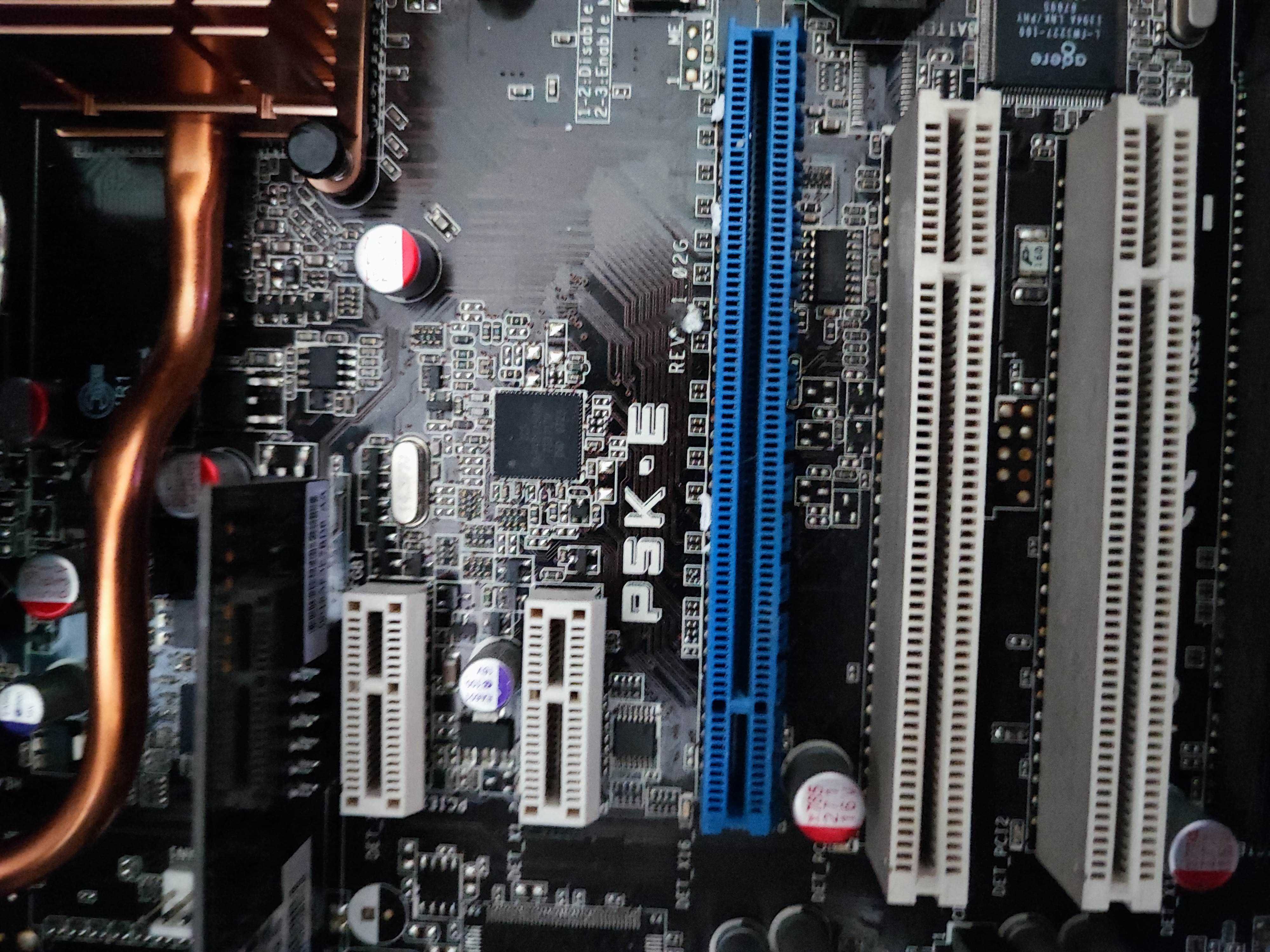 Komputer stacjonarny Core 2 Quad Q6600 4GB Ram 500gb HDD