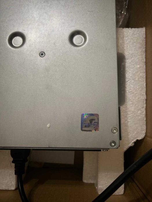 UPS APC zasilanie awaryjne powerbank 2000 VA/1800 W 2U, Znakomity Stan