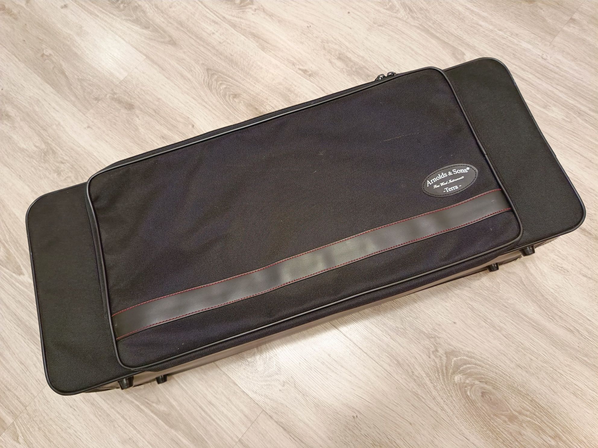 Saksofon tenorowy Arnolds&Sons ATS TERRA 300 w bardzo dobrym stanie.