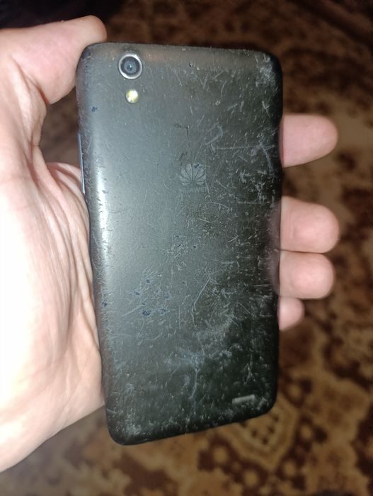 Телефон Huawei .