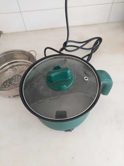 Panela elétrica pequena 1L 18cm 220V 50Hz 600W