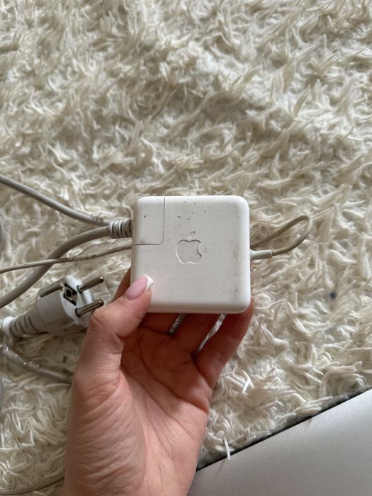 Макбук 2011 года на Запчасти