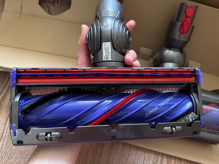 Насадки на пилосос Dyson  V12