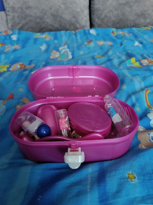 Продам 2 набори  для перукаря,дитячого салона, красоти