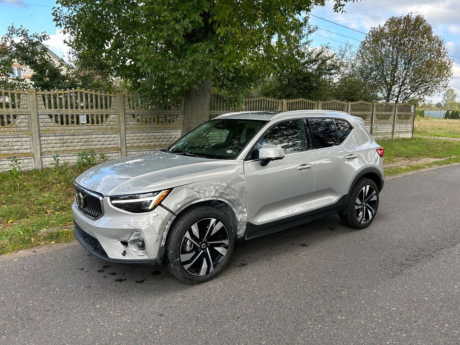 Volvo XC 40 Lekko Uszkodzone Bogata wersja