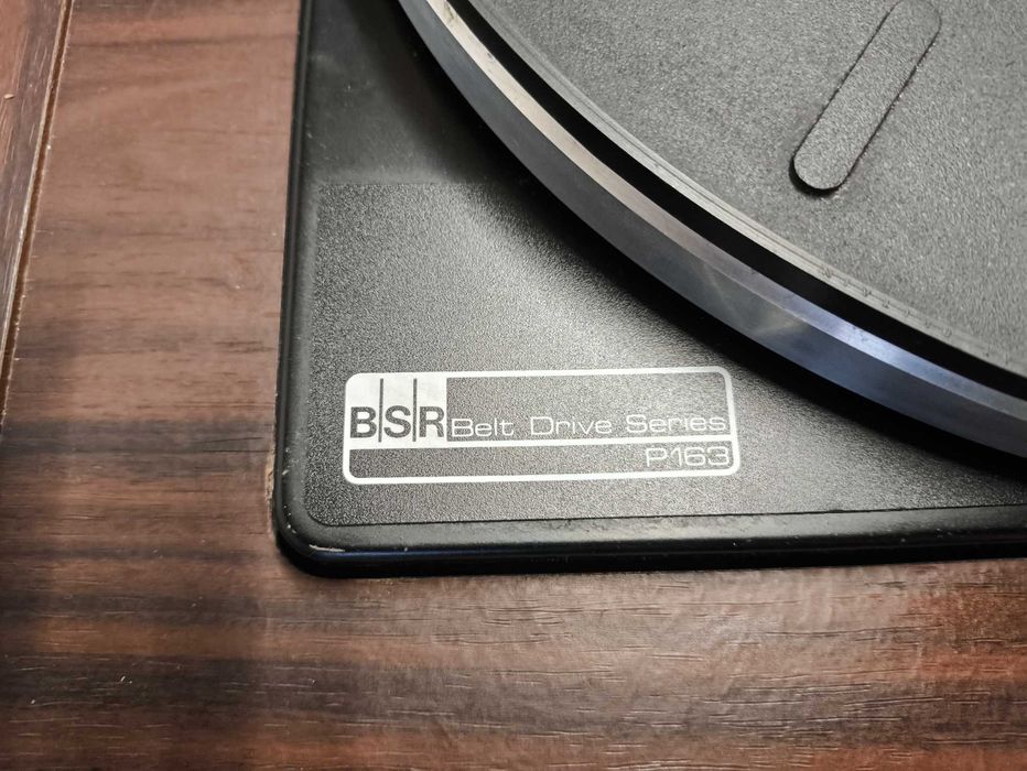 Gira discos BSR P 163