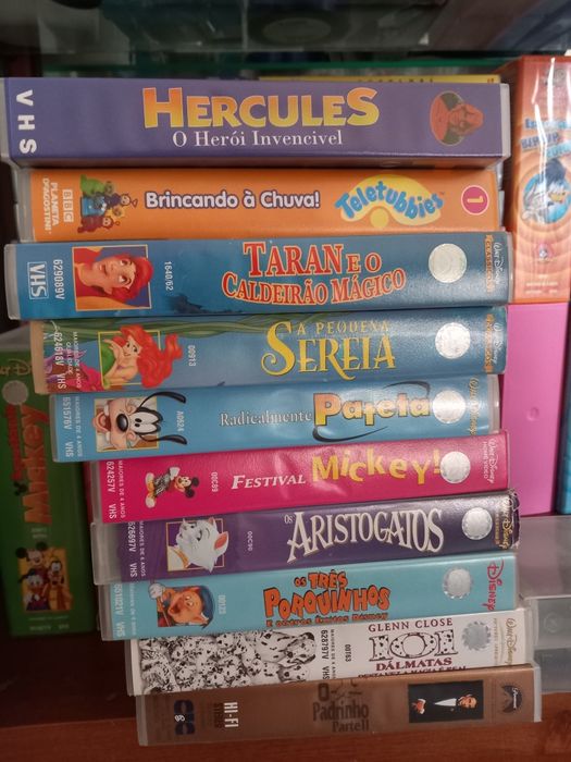 Lote de VHS Disney, Looney Toones, etc.
