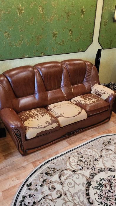 Продам диван и кресла под перетяжку