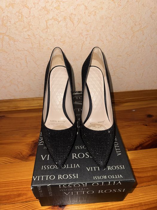 Туфлі, 36 розмір. VITTO ROSSI. Одягала один раз.