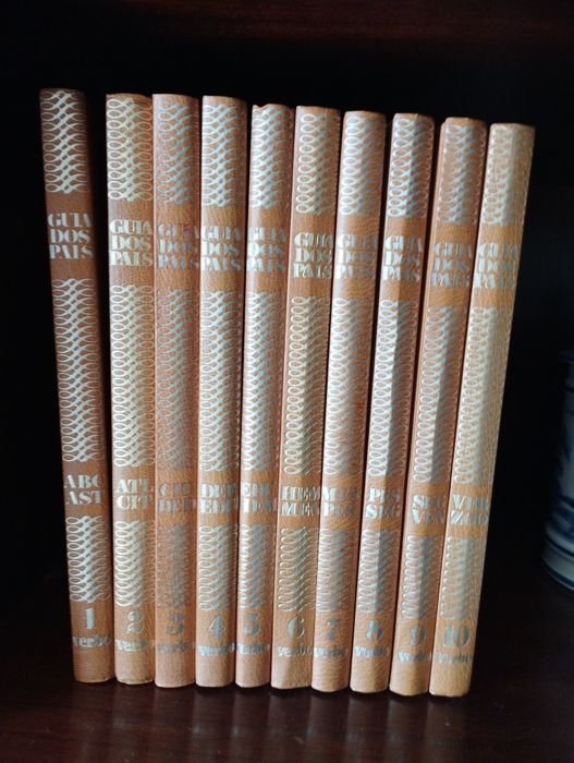 Coleção com 10 volumes "GUIA DOS PAIS"