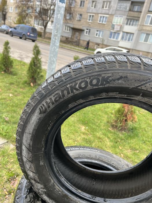 Продам зимові Покришки (резина)  Hankook R15