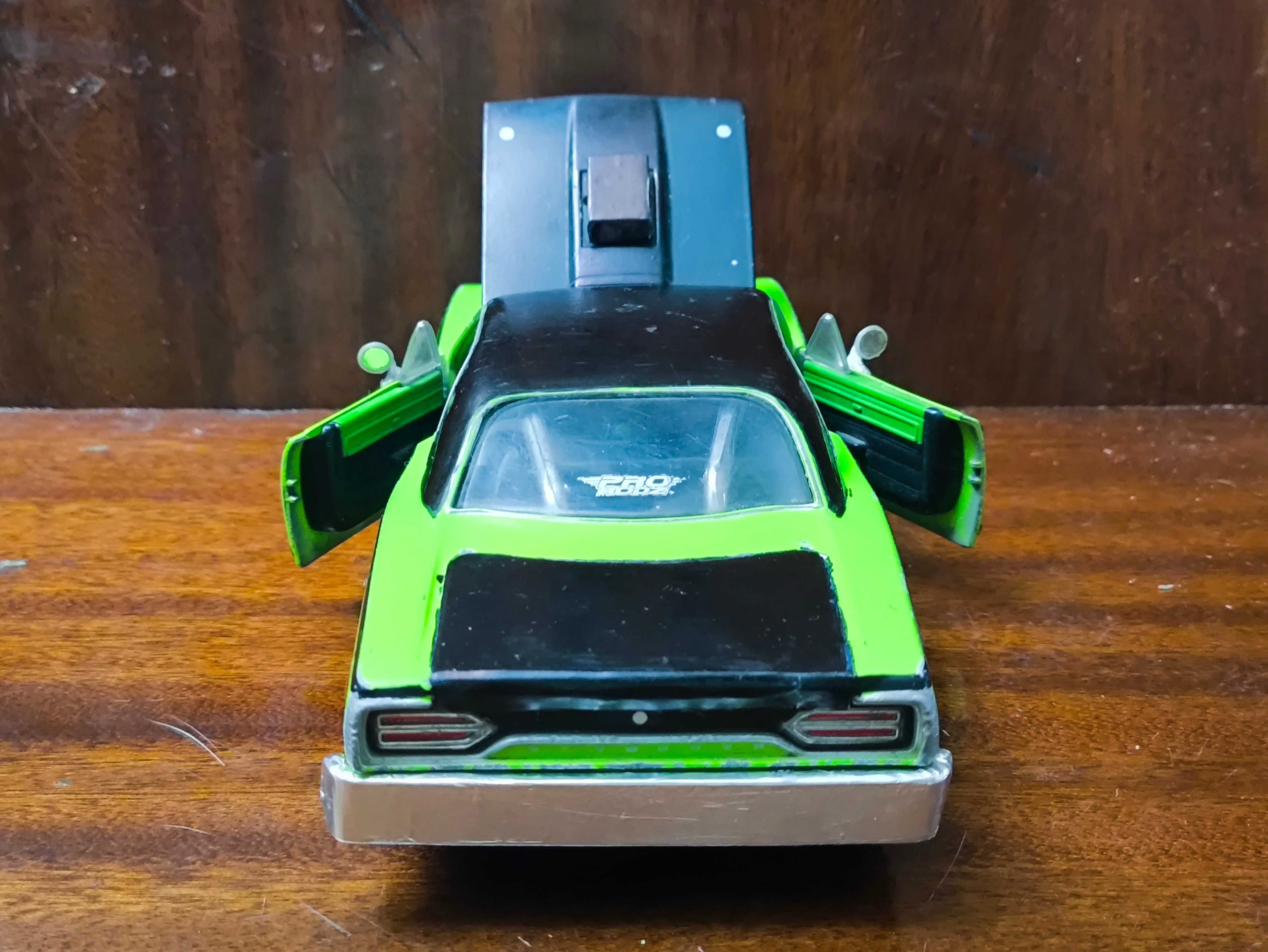 Машинка Plymouth GTX 1970 1/24 Maisto