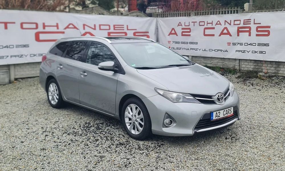 Toyota Auris Toyota Auris / Z Niemiec po opłatach / Transport - cała Polska