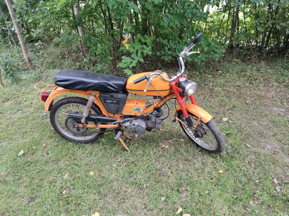 Romet ogar 200 ( jawa komar WSK )