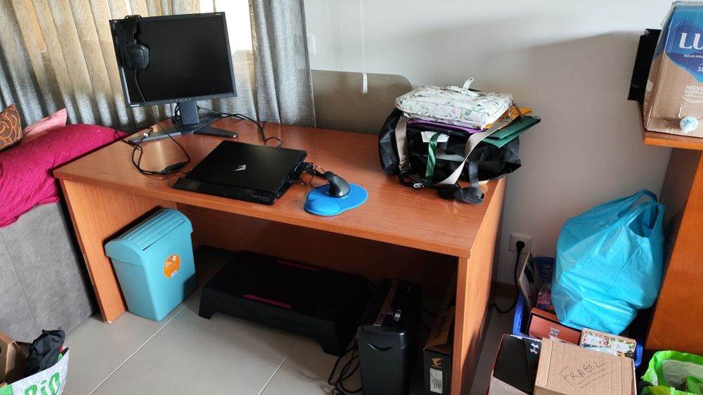 Secretária 160x75 cm