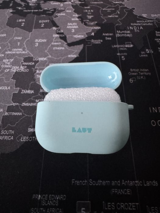 Laut etui AirPods Apple baby blue jasny niebieski słuchawki